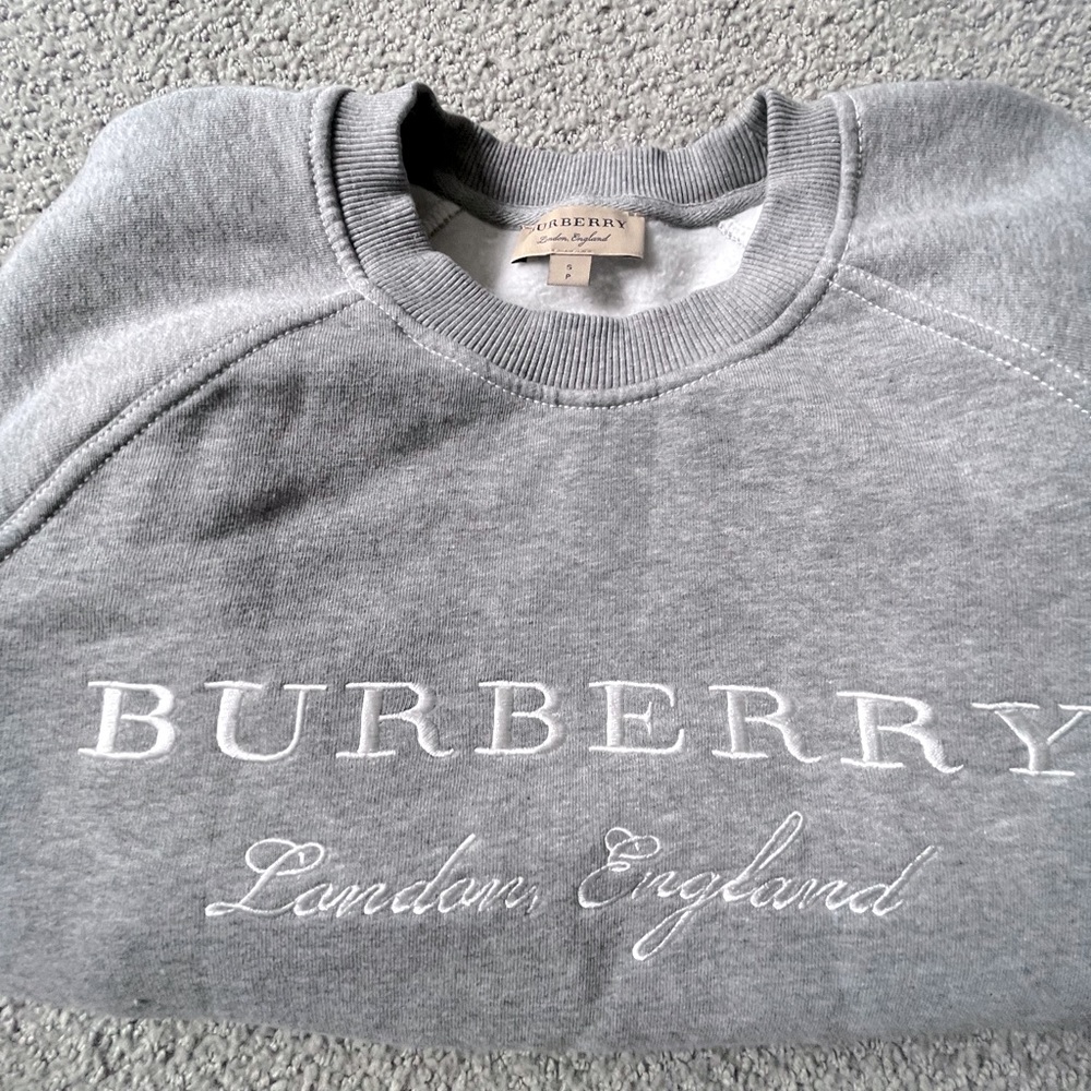 Burberry grey sweatshirt size small